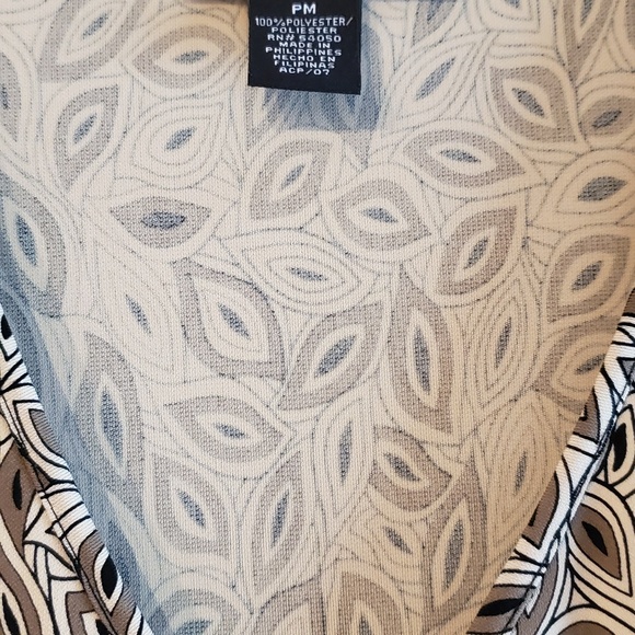 Dress - Picture 2 of 4